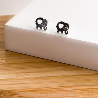 Detalhes do produto Brinco Elefante Corazação Vazado e Zircônia, em Ródio Branco