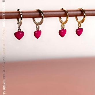 Detalhes do produto Brinco Argolinha com Coração esmaltado Rosa, em ródio.