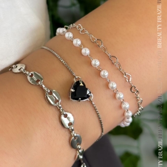 Detalhes do produto Pulseira regulável Coração Preto, em ródio