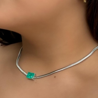 Detalhes do produto Colar Salamandra com pedra verde quadrada em Rodio
