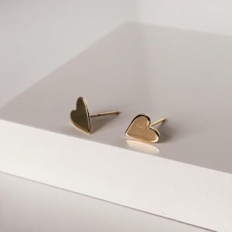 Detalhes do produto Brinco Coração chapado e liso P, em ouro