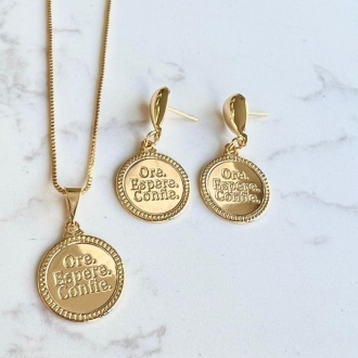 Detalhes do produto Brinco Medalha Ore, Espere e Confie em Ouro