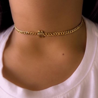 Detalhes do produto Choker corrente com letrinha, em ouro