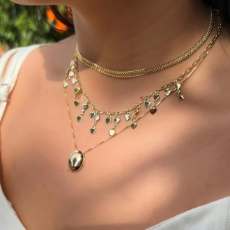 Detalhes do produto Choker elos cartier com corações lisos, em ouro
