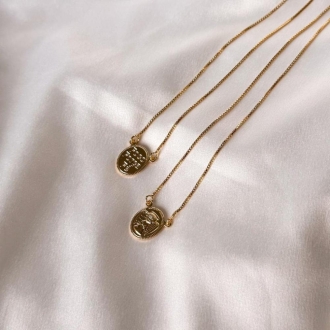 Detalhes do produto Colar Escapulário Anjinho, Foco, Força e Fé, em ouro.