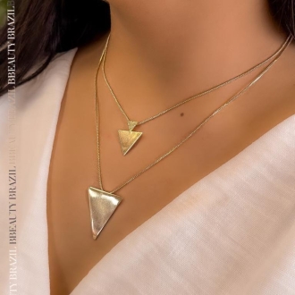 Detalhes do produto Colar Triângulo Invertido chapadinho e liso, em ouro.