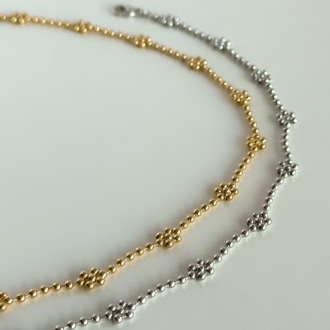 Detalhes do produto Choker bolinhas em formato de florzinhas, em ródio