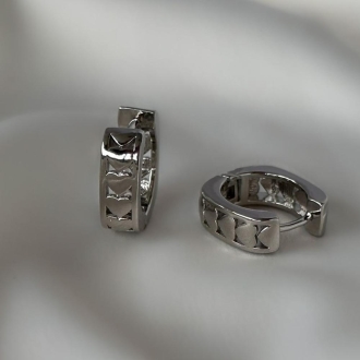 Detalhes do produto Brinco Argola Ovalada Corações Lisos em Rodio