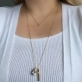 Colar Longo Pingente Pedra Gota com Placa Fé em Deus, em Ouro - Foto 1